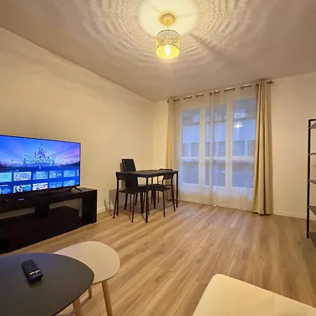 Apartment La Tour - Confort - Hypercentre - Balcon #sirdest Franconville (Val-d'Oise)