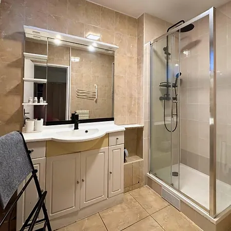 Apartment La Tour - Confort - Hypercentre - Balcon #sirdest Franconville (Val-d'Oise)